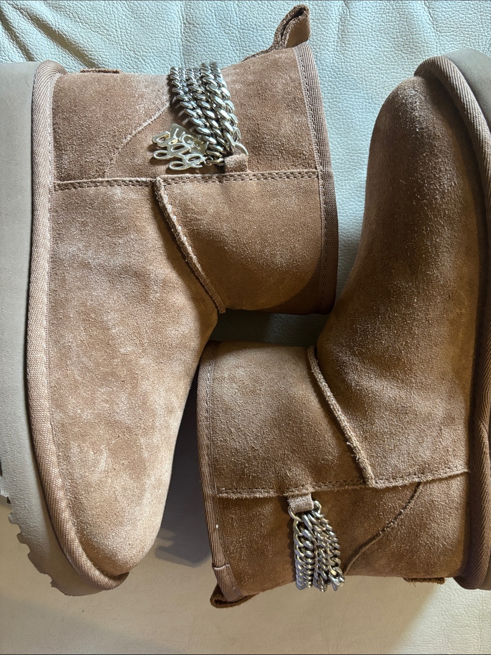 Ugg Classic Mini Chains boots size6 new - Picture 13 of 15